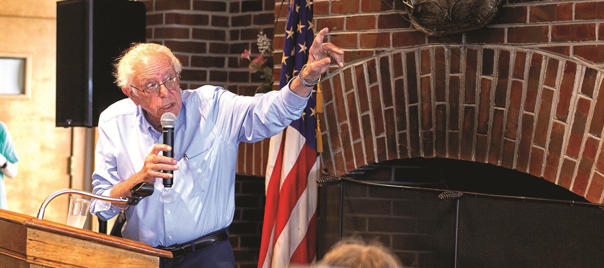 Senator Sanders pays a visit to Newport